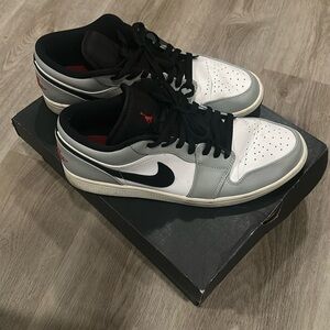 Jordan 1 smoke gray low size 12